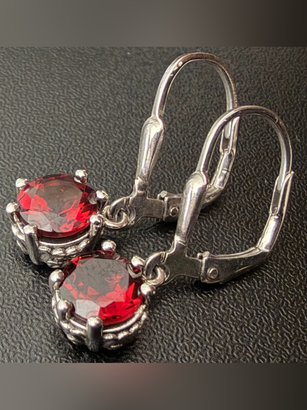 J&T THAILAND 925 STERLING SILVER RED GARNET FILIGREE LEVER BACK DROP EARRINGS 1"
